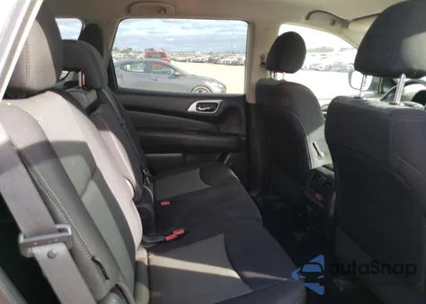 2019 Nissan Pathfinder S from USA, damaged, VIN 5N1DR2MM4KC618578